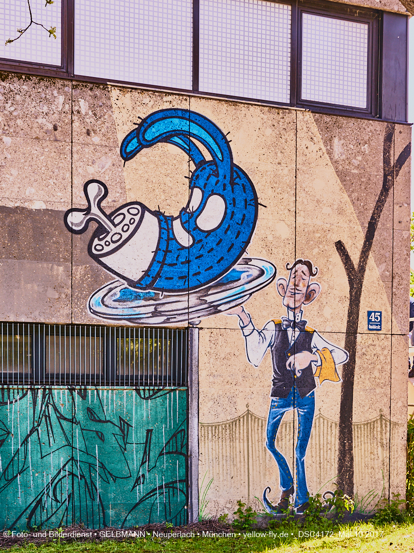 21.03.2017 - Abrissbaustelle Quiddezentrum in Neuperlach